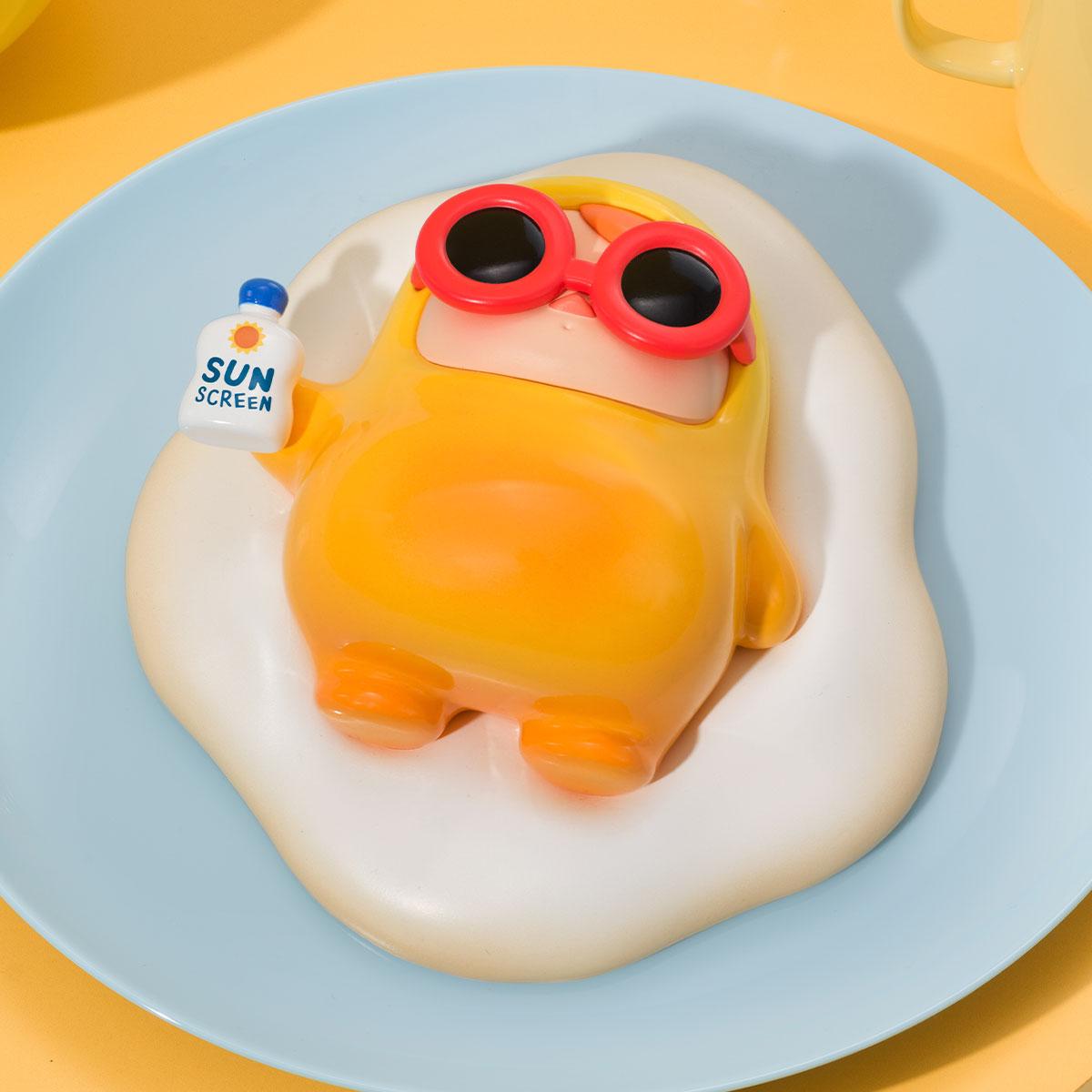 PUCKY Egg Beanie Series Figures