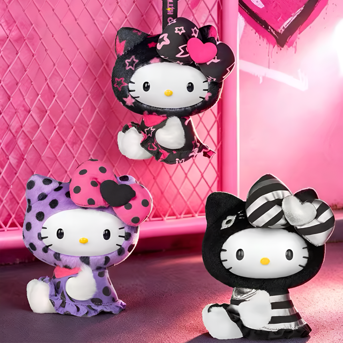 Hello Kitty Streetwear Series Plush Pendant Blind Box