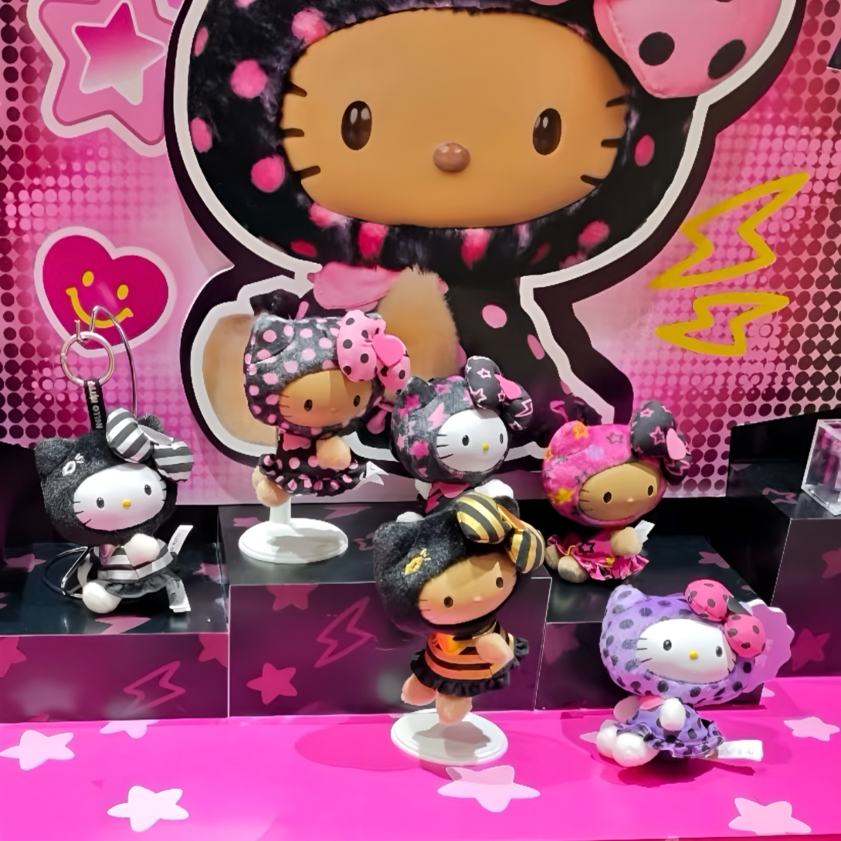 Hello Kitty Streetwear Series Plush Pendant Blind Box