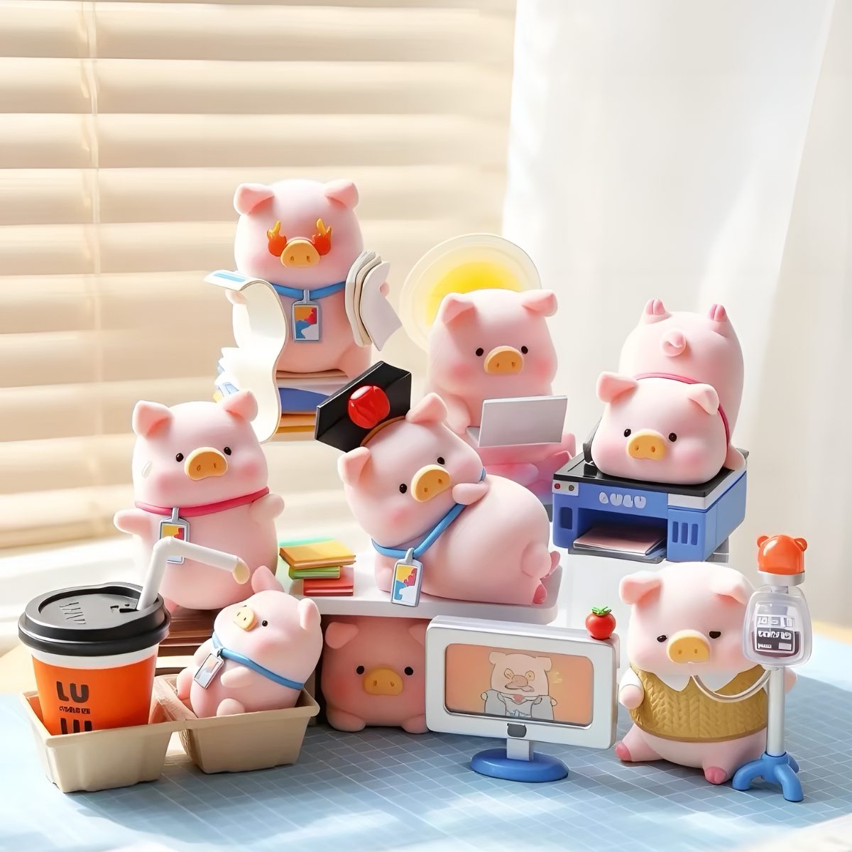 Lulu the Piggy Office Series Figures Blind Box