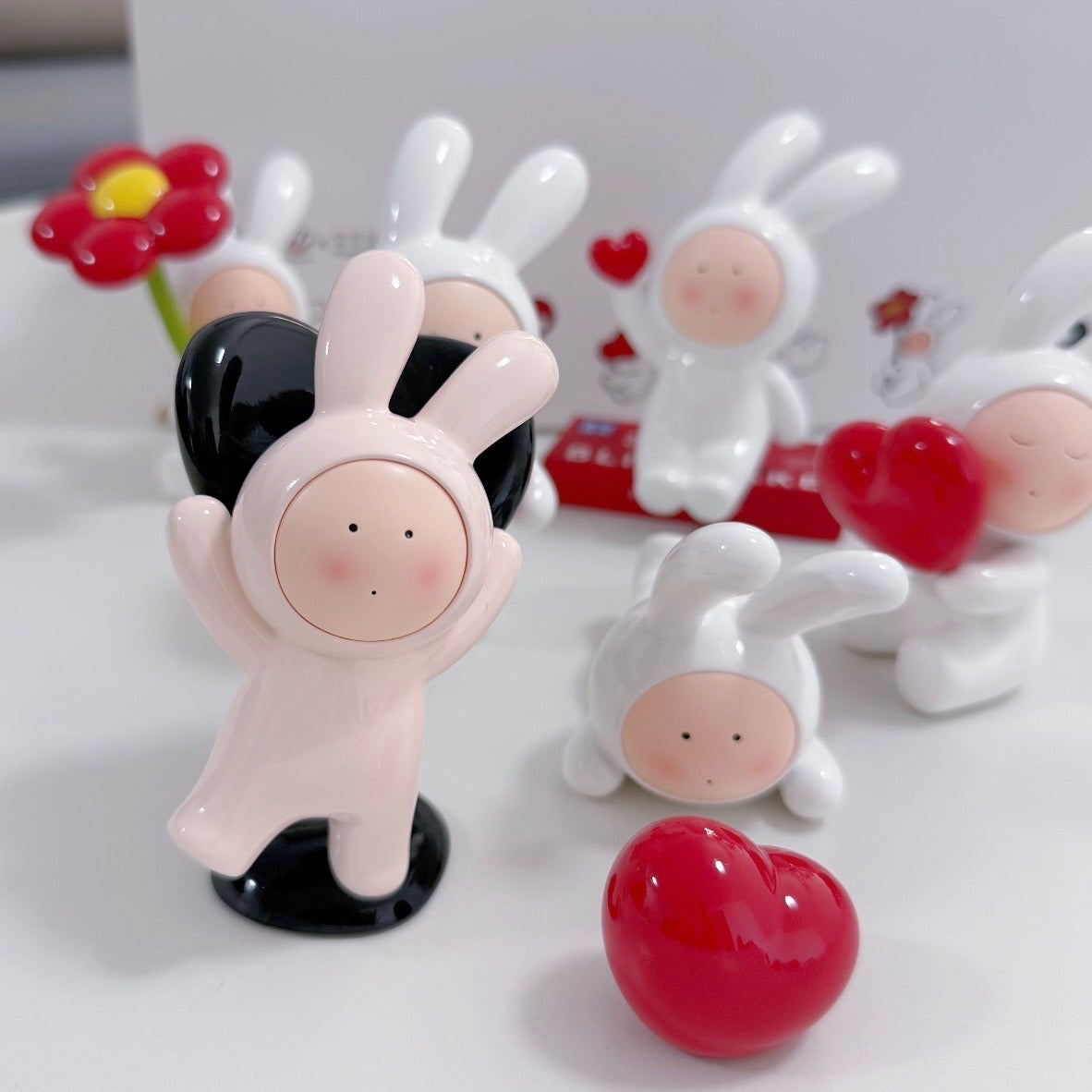 Anthony Fuji Rabbit With Love In The Air Series Figure Blind Box