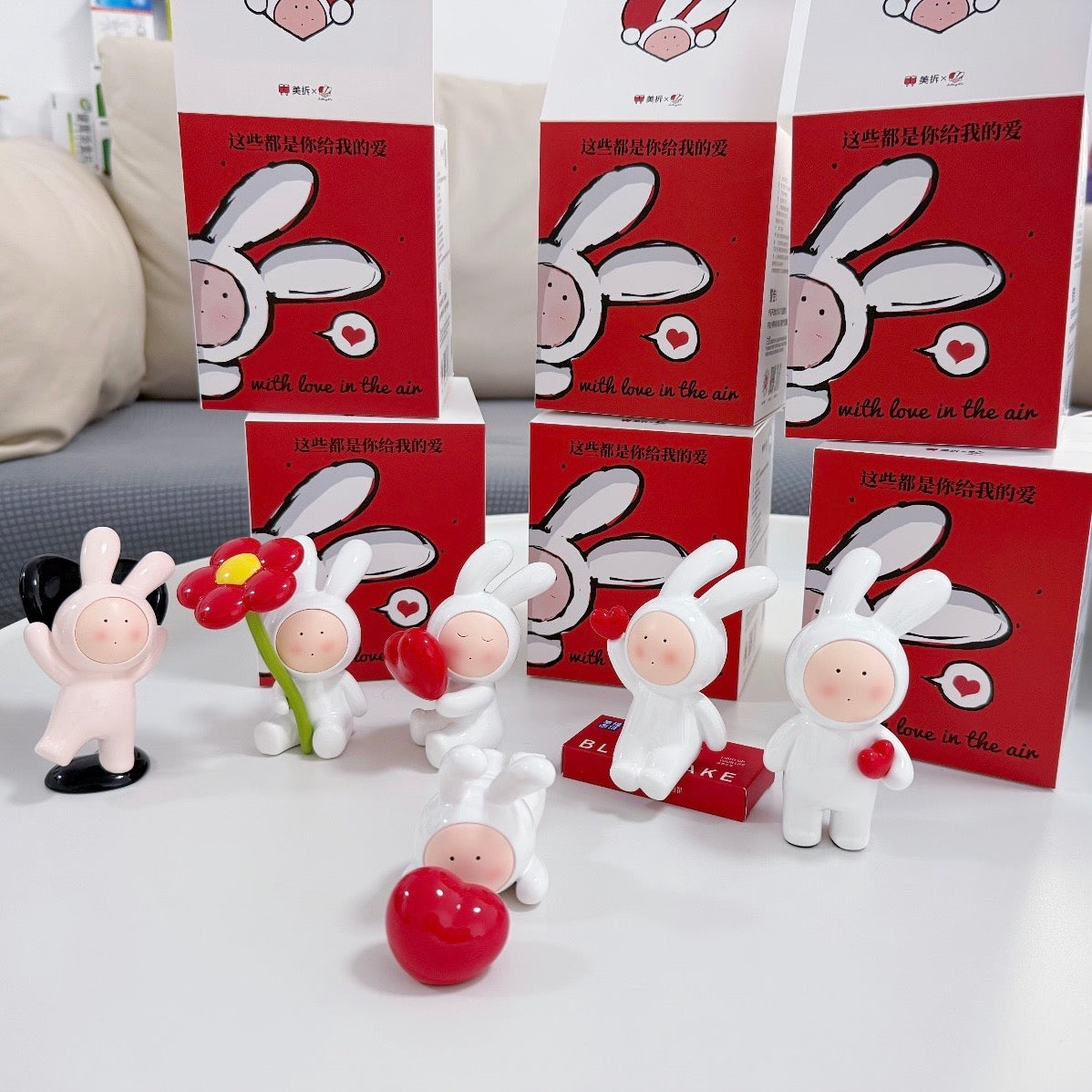 Anthony Fuji Rabbit With Love In The Air Series Figure Blind Box