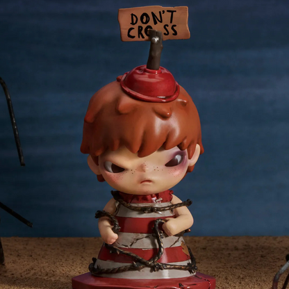 Hirono Shelter Figures