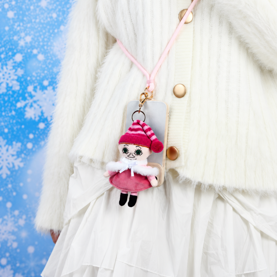 VIPOxMOOMIN Winter Plush Keychain