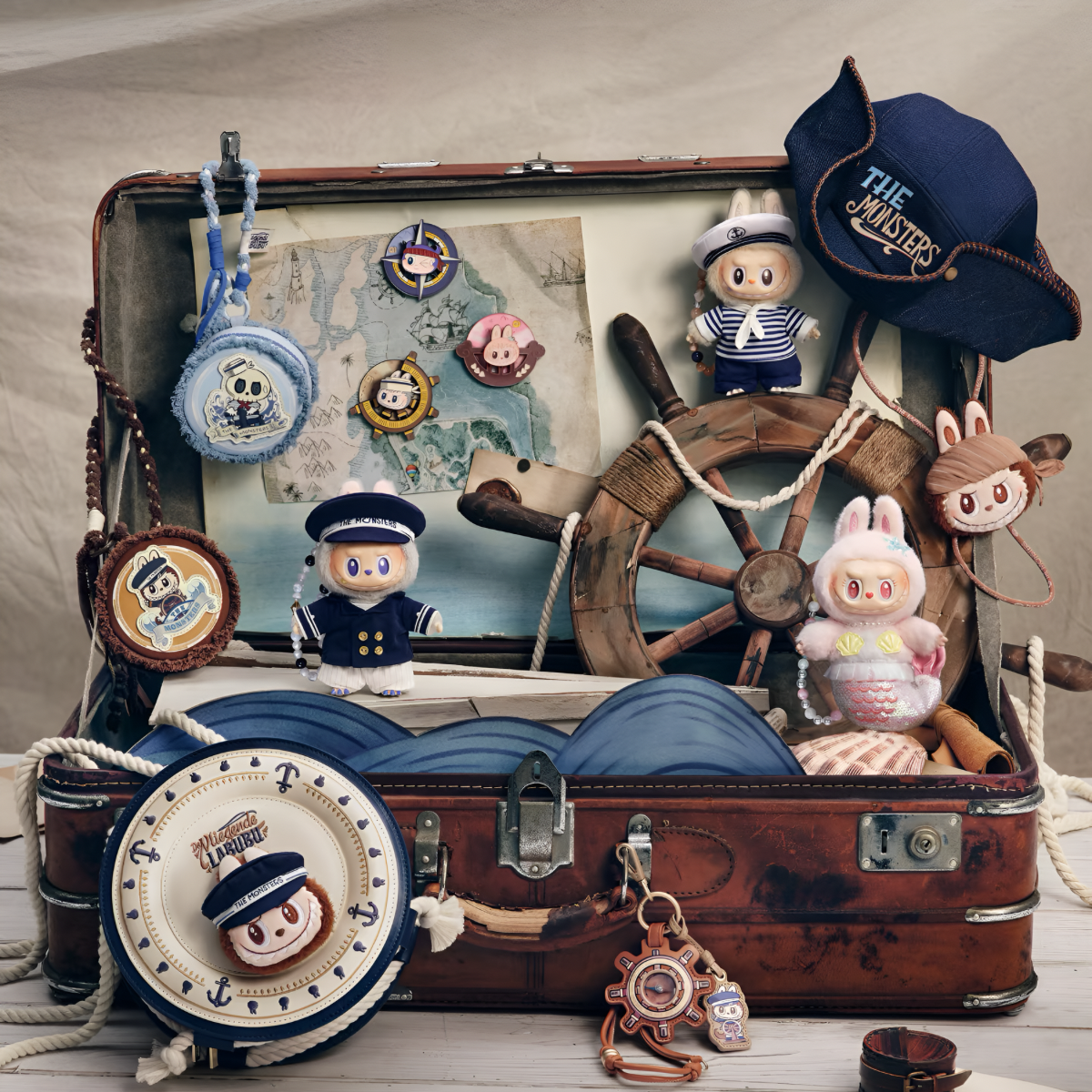 De Vliegende LABUBU Captain Vinyl Plush Pendant