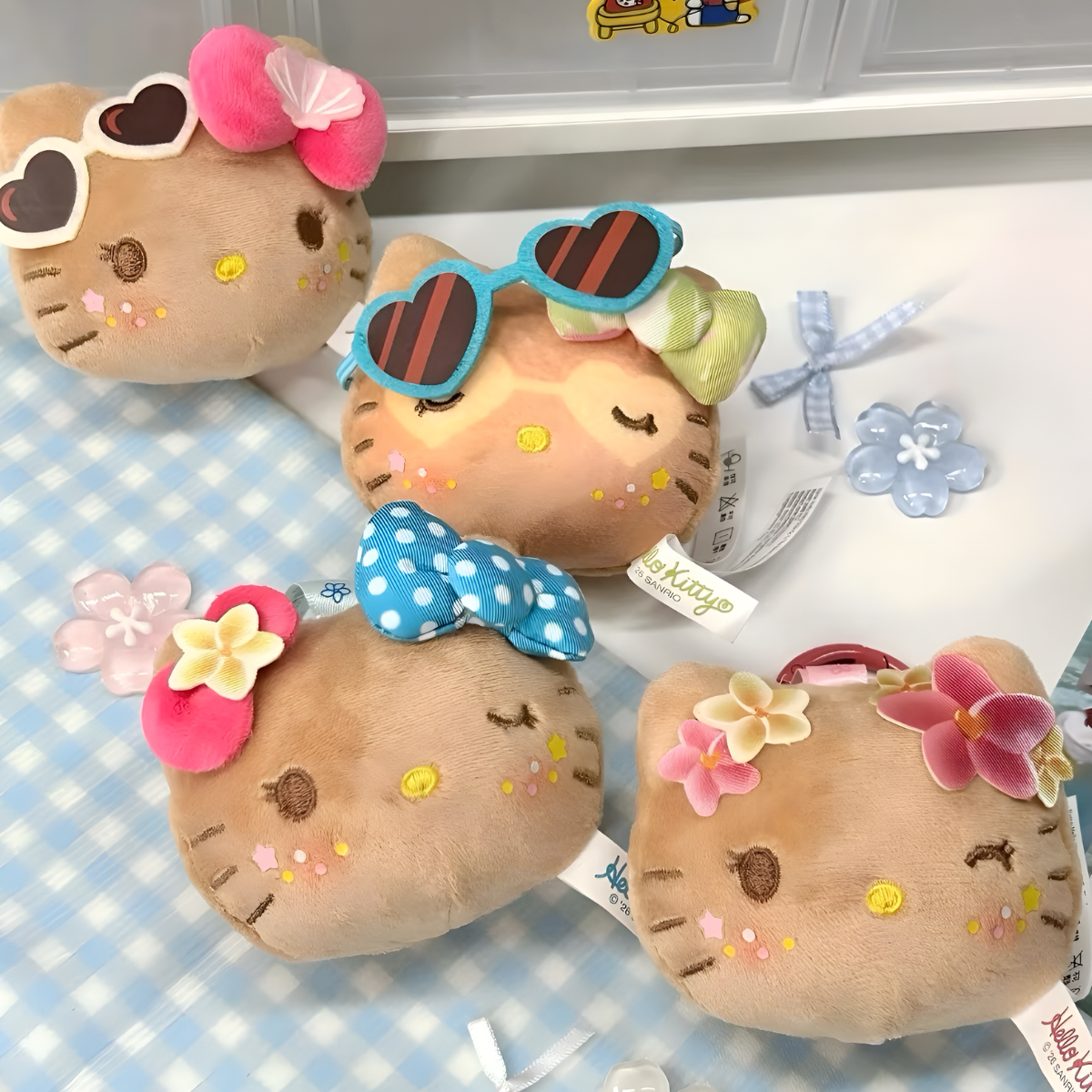Hello Kitty Let’s Go to the Seaside Series Squishy Plush Pendant Blind Box