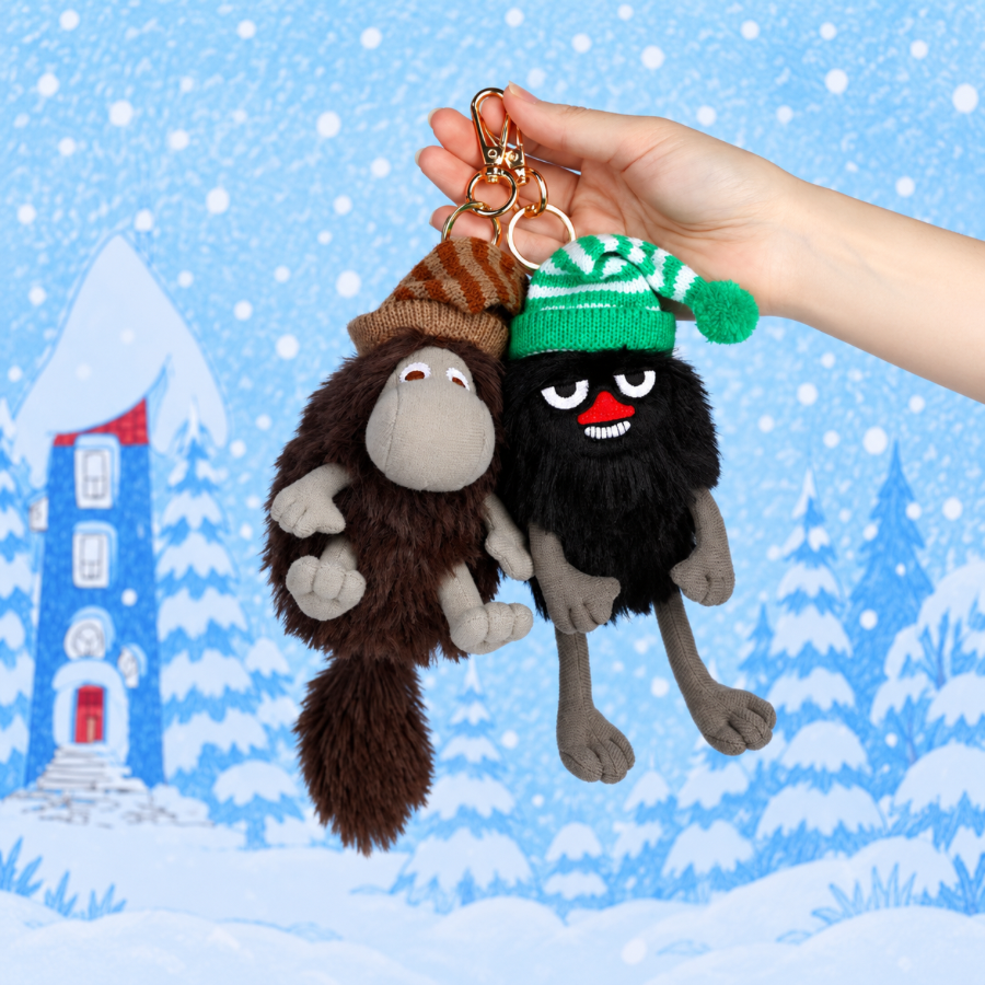 VIPOxMOOMIN Winter Plush Keychain