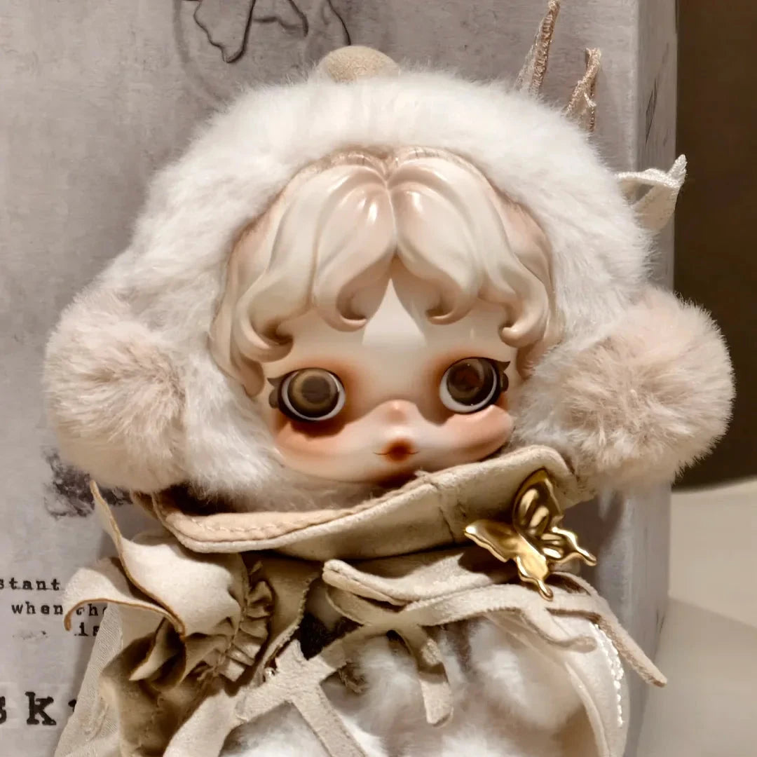 [PREORDER] θSKULLPANDA Cage-Uncage Vinyl Plush Doll